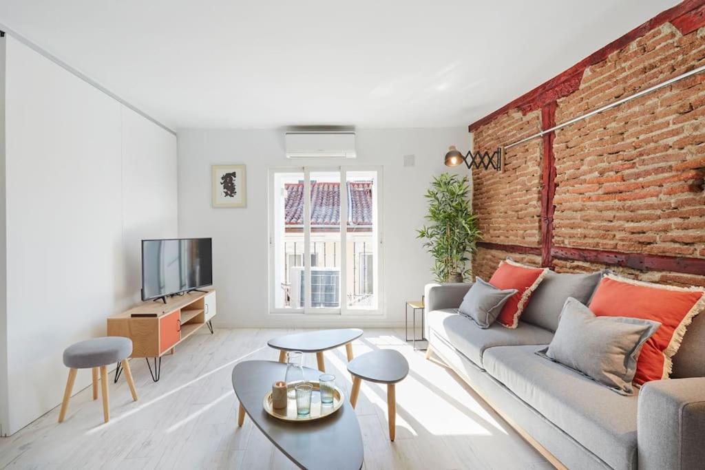 Acogedor Loft En Chueca. Cozy Loft In Chueca Appartamento